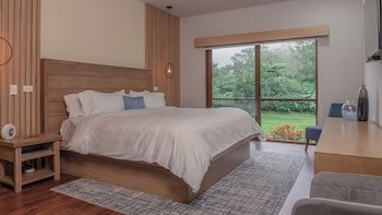 El Silencio Lodge & Spa