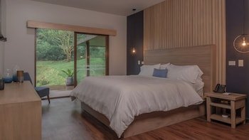 El Silencio Lodge & Spa