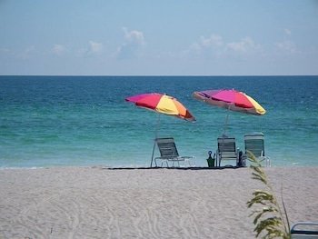 Sea Club I Beach Resort