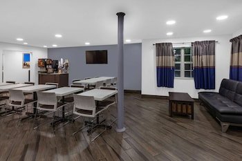 Microtel Inn & Suites by Wyndham BWI Airport Baltimore