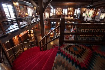 El Rancho Hotel