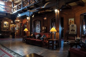 El Rancho Hotel