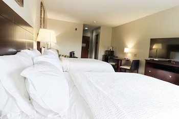 Holiday Inn Express & Suites Meriden
