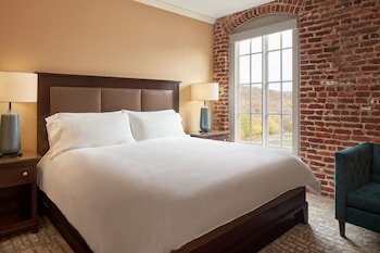 Craddock Terry Hotel
