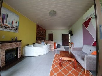 Yellow Tree Suites