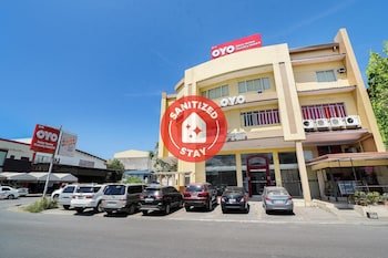 James Country Hotel 2 By OYO Rooms