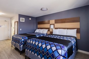 Coratel Inn & Suites by Jasper Inver Grove Heights