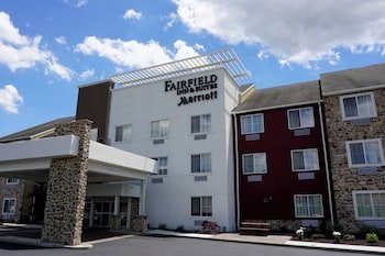 Fairfield Inn & Suites Lebanon Valley