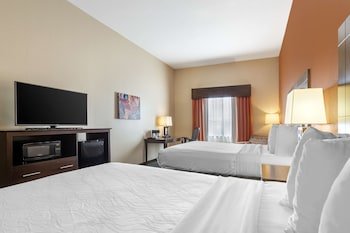 Best Western Plus Longhorn Inn & Suites