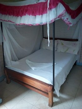 Serengeti Gardens Hotel