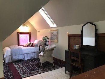 The Nauvoo Grand Bed & Breakfast