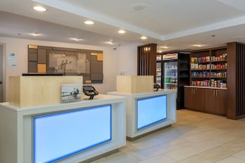 Holiday Inn Express Milwaukee-West Medical Center