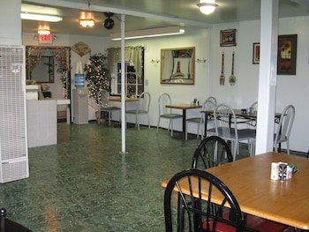 Western Motel Lovell