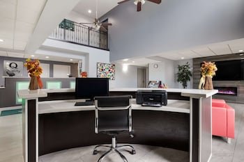Quality Suites I-44