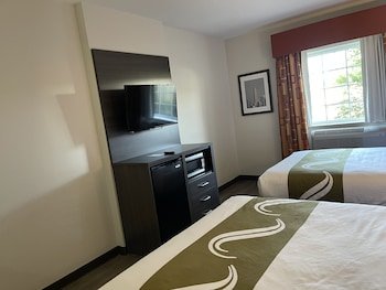 Quality Suites I-44