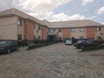 Primerose Hotels & Suites
