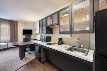 Sonesta Simply Suites Nanuet