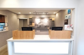 Holiday Inn Express Alpharetta - Roswell