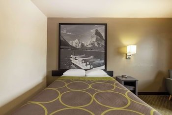 Super 8 by Wyndham Butte MT