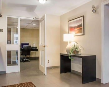 Comfort Inn South
