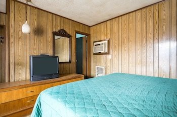 Hotel Holly Springs MS by OYO Rooms