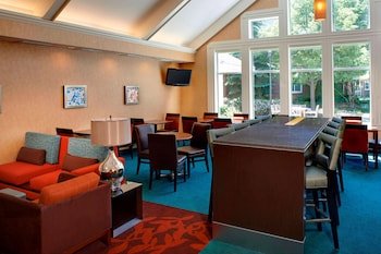 Sonesta ES Suites Chicago Waukegan Gurnee
