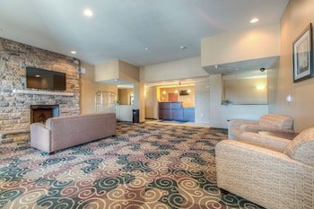 Cobblestone Inn & Suites