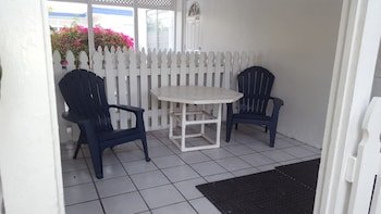 Sea Cove Resort & Marina