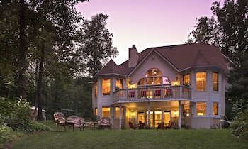 Cherry Valley Manor
