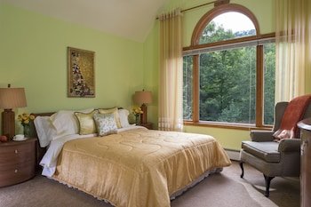 Cherry Valley Manor