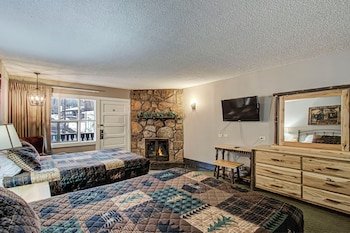 Brookside Lodge