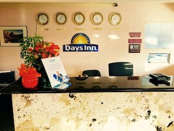 Days Inn by Wyndham Anaheim Near the Park
