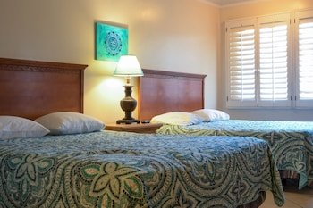 Shores Inn and Beach Houses