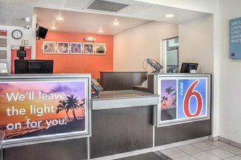 Motel 6 Mojave