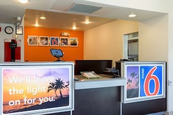 Motel 6 Mojave