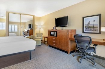 Best Western Plus Beach View Lodge