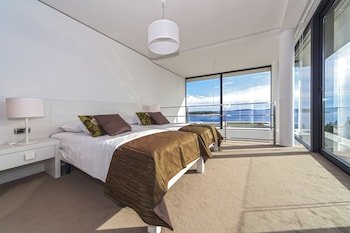 Golden Rays Apartments