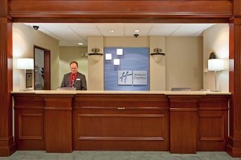 Holiday Inn Express Grove City (Outlet Center)