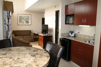 Holiday Inn Express Grove City (Outlet Center)