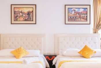 Hostal Campanario
