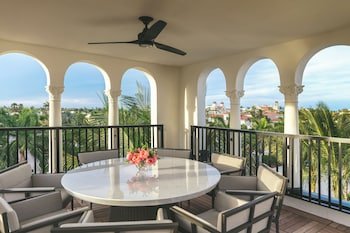 White Elephant Palm Beach