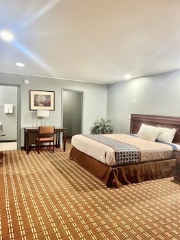 Palace Motel