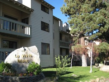 La Vista Blanc by Mammoth Reservation Bureau