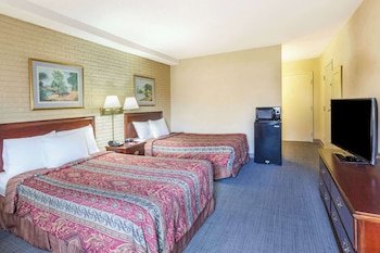 Travelodge by Wyndham Winchester