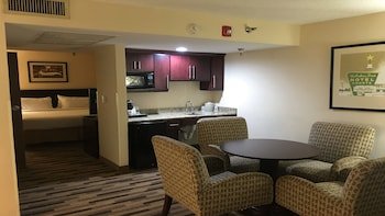 Holiday Inn Express Little Rock-Airport