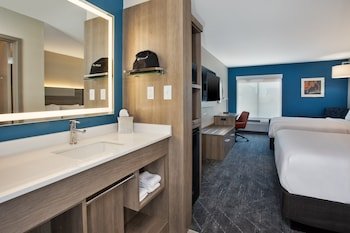 Holiday Inn Express Kitty Hawk - Outer Banks, an IHG Hotel