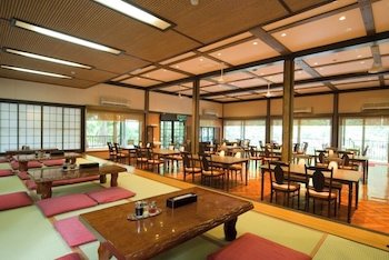 Shimobe Hotel