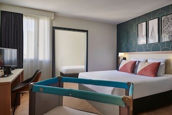 Gatsby Hotel & Restaurant