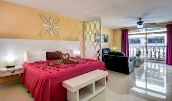 Suites Corazón Hotel