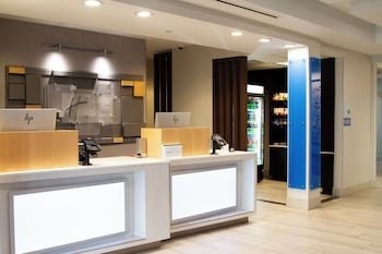 Holiday Inn Express & Suites Overland Park